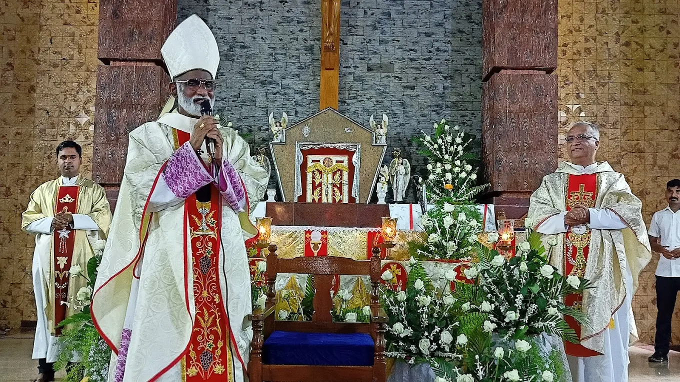 Sunday Holy Eucharist
